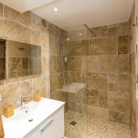 Le Forville : 400m Palais, Calme, Clim *